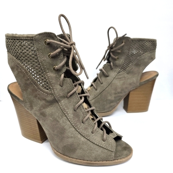 ALTAR'D STATE Lace Up Peep Toe Block Heel Taupe Womens Size 8 - Picture 1 of 13